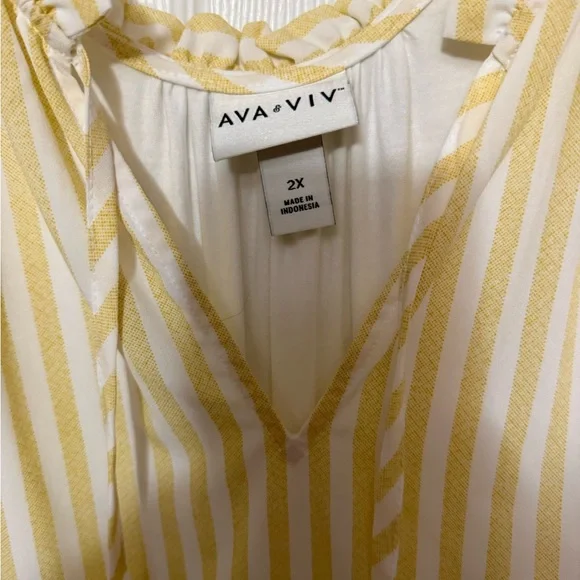 Ava & Viv Yellow and White Striped Blouse - Picture 3 of 4